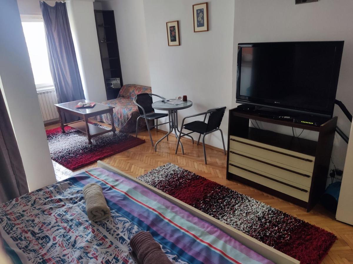 Zozi Urban Studio Skopje Zewnętrze zdjęcie